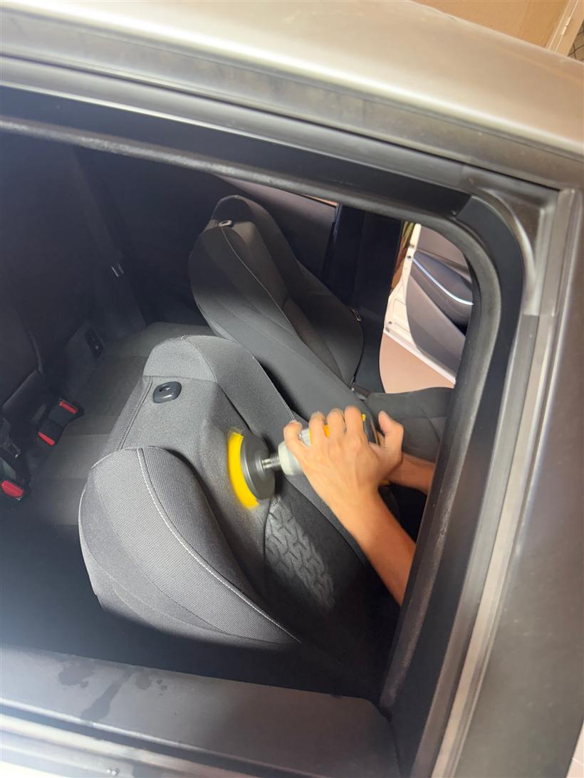 Clean seats and interior